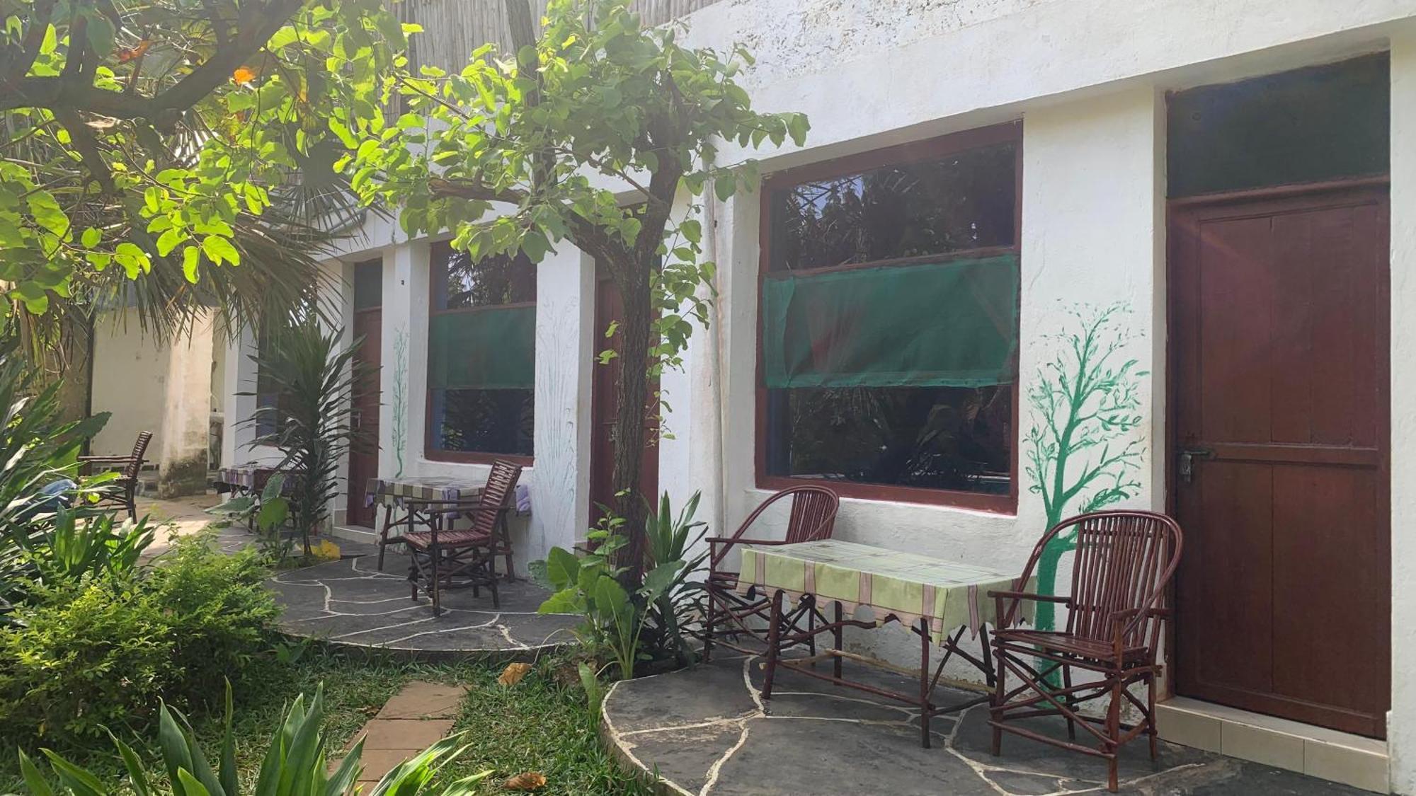 Diani Hostel Diani Beach Exterior foto