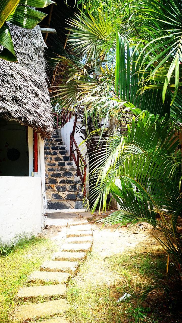 Diani Hostel Diani Beach Exterior foto