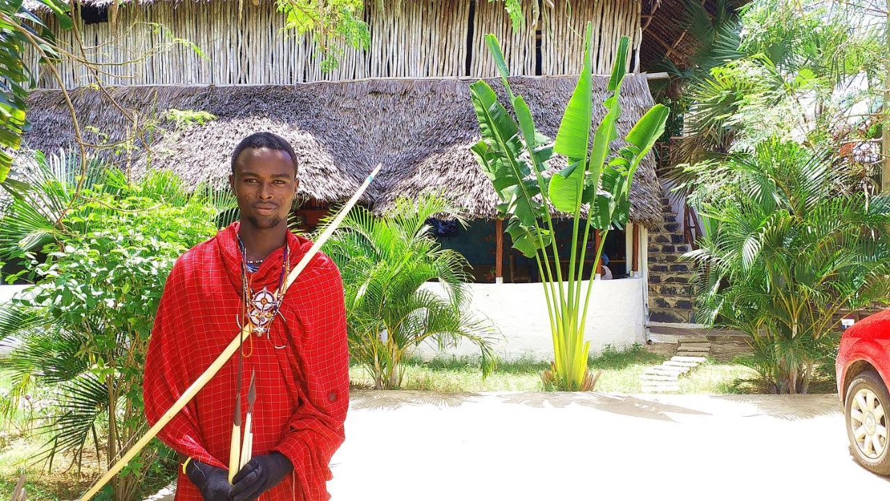 Diani Hostel Diani Beach Exterior foto